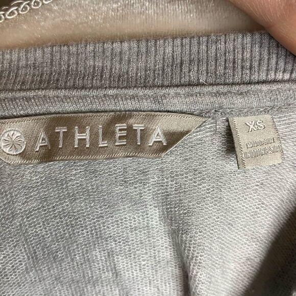 Athleta Nirvana Twist Front Clarity Sweatshirt - Picture 7 of 9